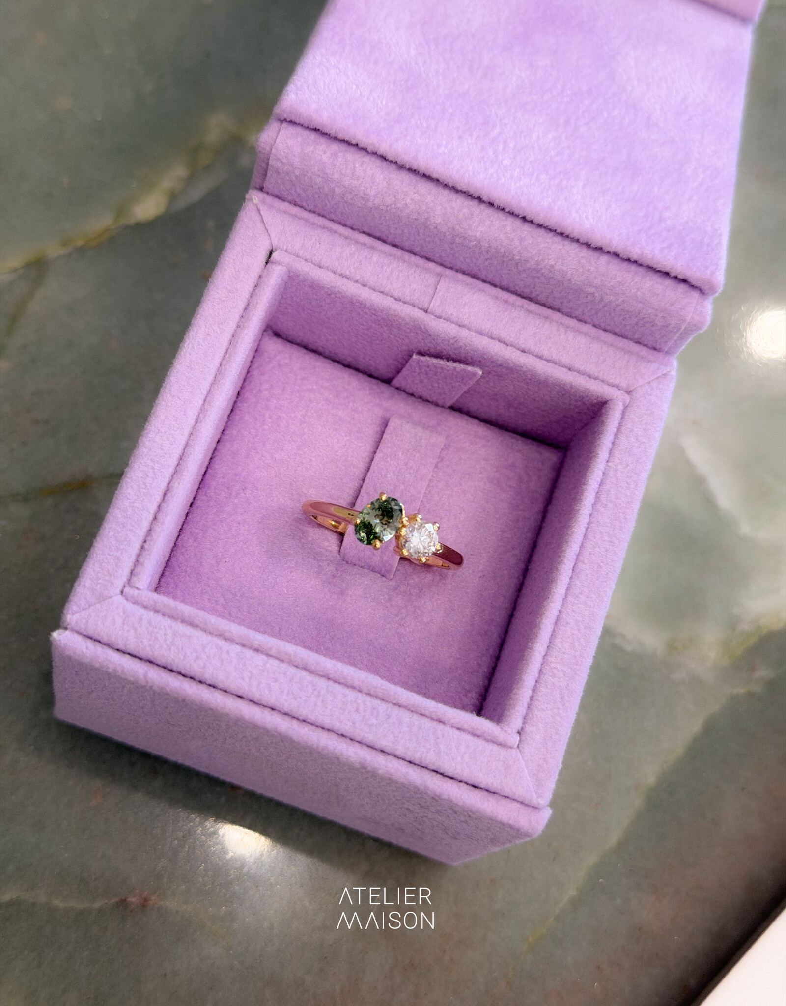 Atelier Maison Soulmates ring met witte en groene LGD (0,3 en 0,5ct)