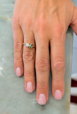 Atelier Maison Soulmates ring met witte en groene LGD (0,3 en 0,5ct)