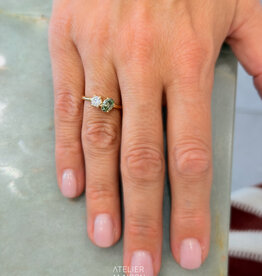 Atelier Maison Soulmates ring met witte en groene LGD (0,3 en 0,5ct)