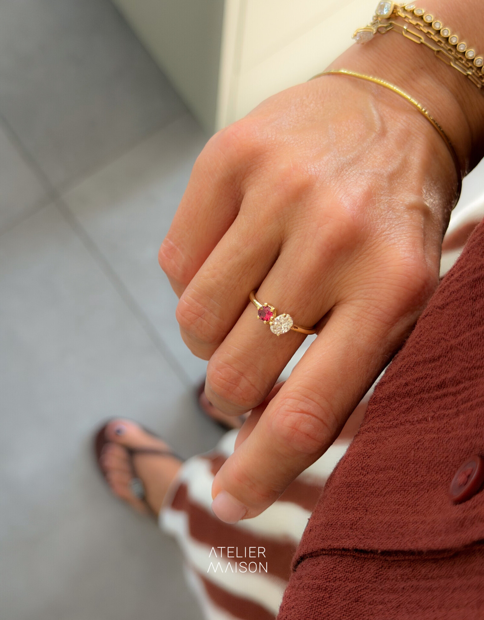 Atelier Maison Mt 55 | witte LGD 0,5ct en rode saffier 4mm Ø