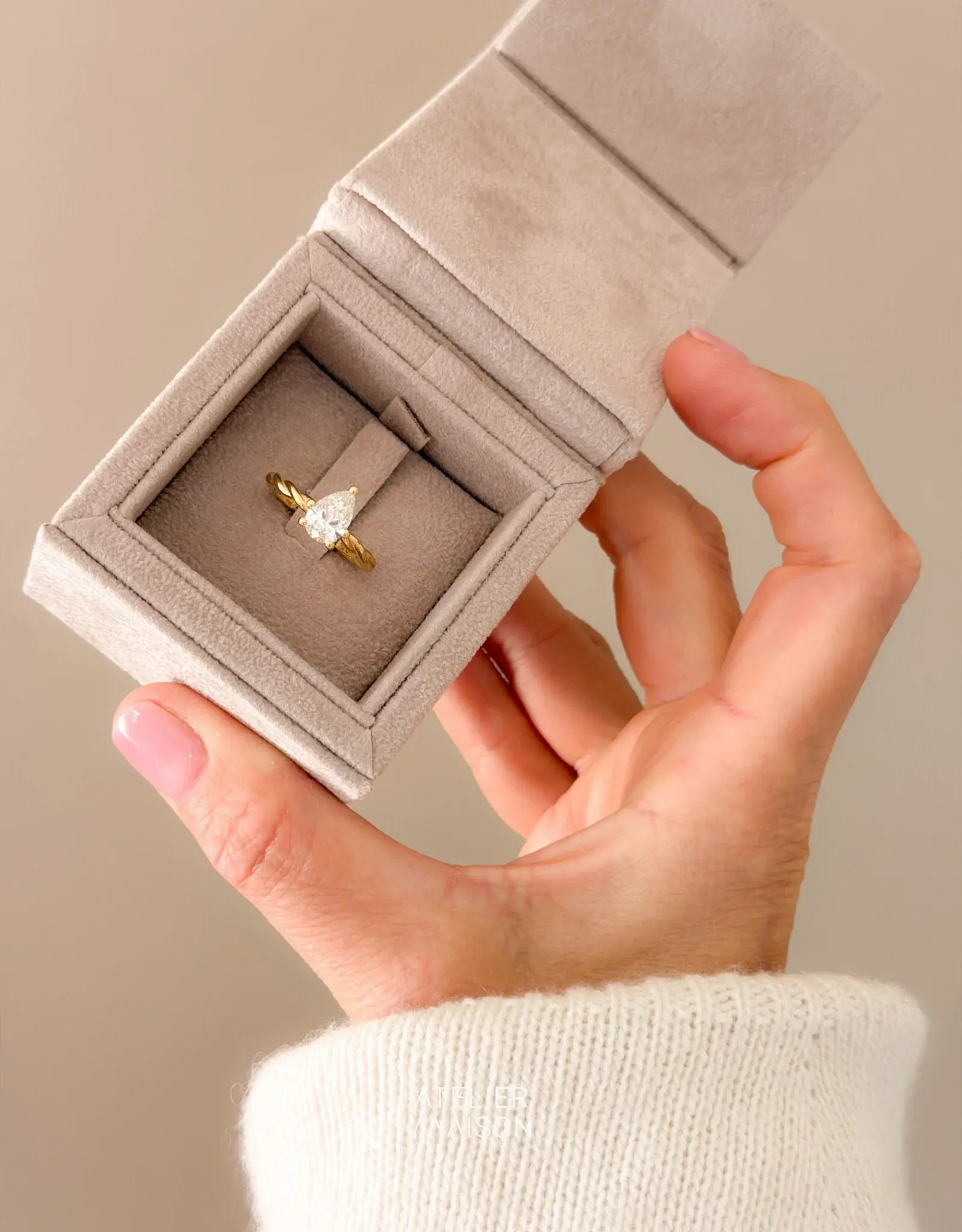 Atelier Maison Personaliseer de Blossom ring naar wens