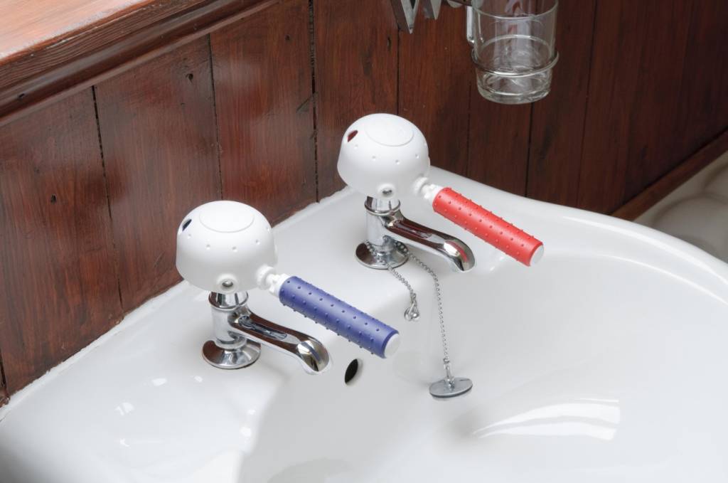 Tap Turner Draaihandvat Kraan 2 Stuks huismerk kopen in de aanbieding Tap Turner Draaihandvat Kraan 2 Stuks huismerk kopen in de aanbieding
