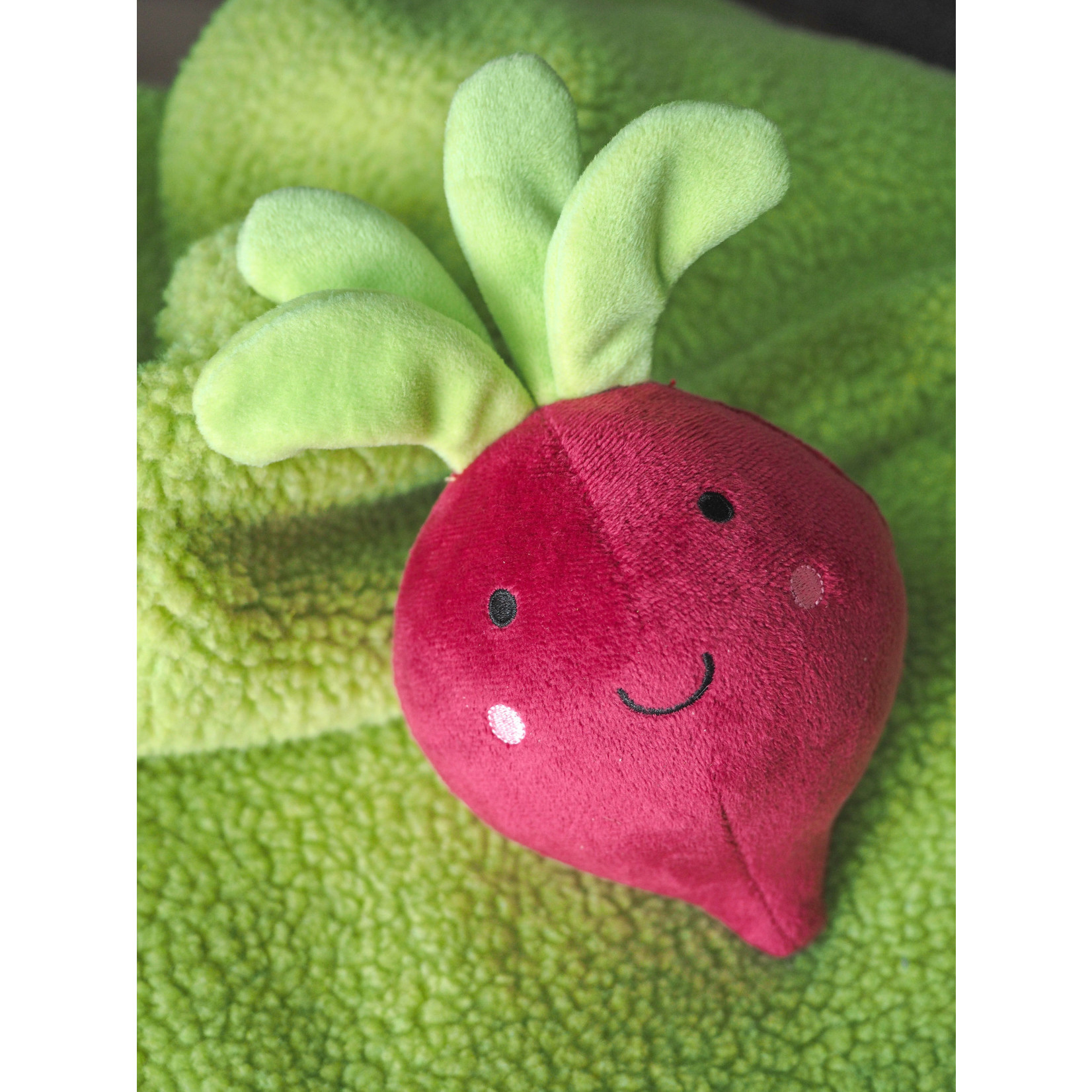 Zöon Veggie Beetroot Squeaky Plush Dog Toy