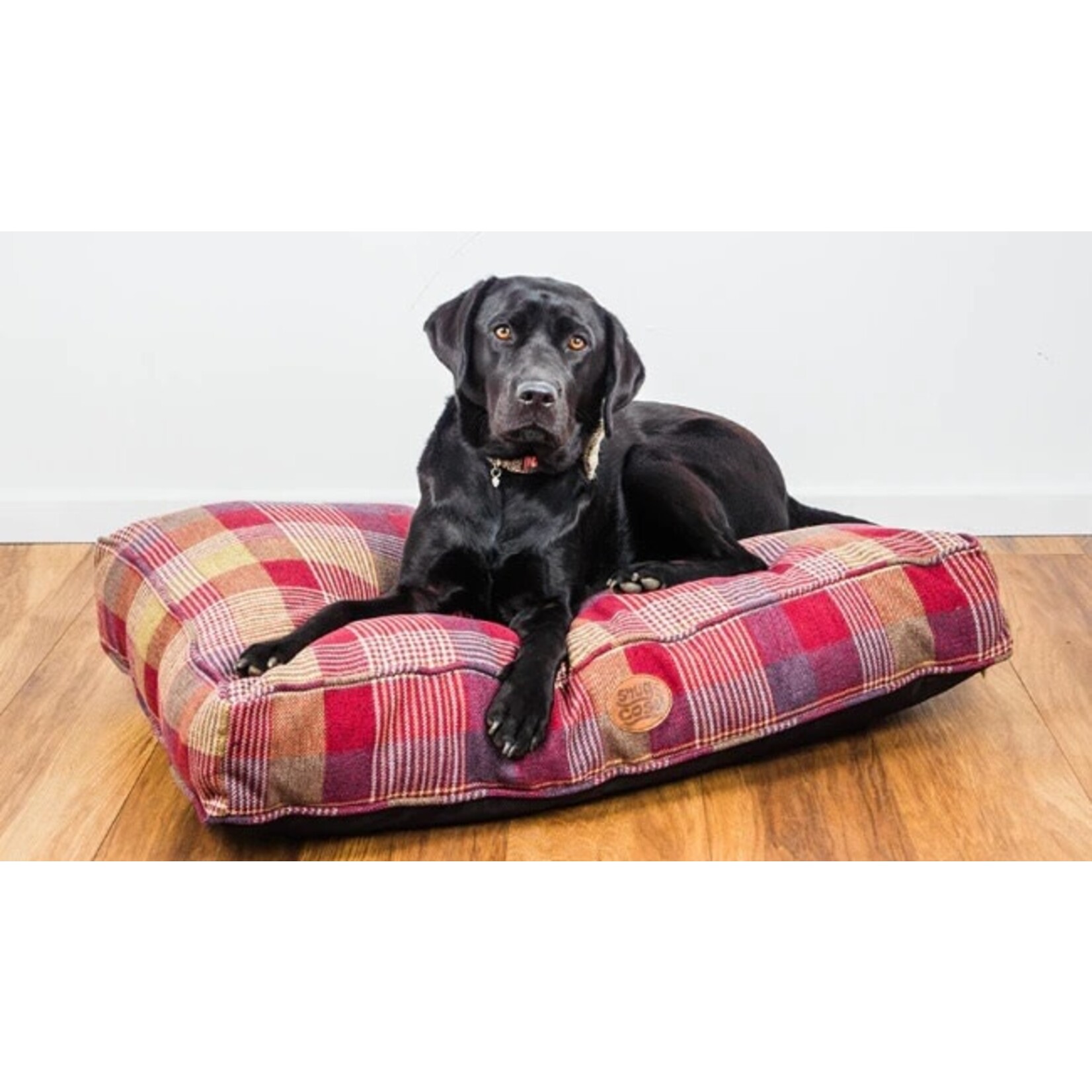 Snug & Cosy Highland Faux Wool Lounger Dog Bed, Mulberry