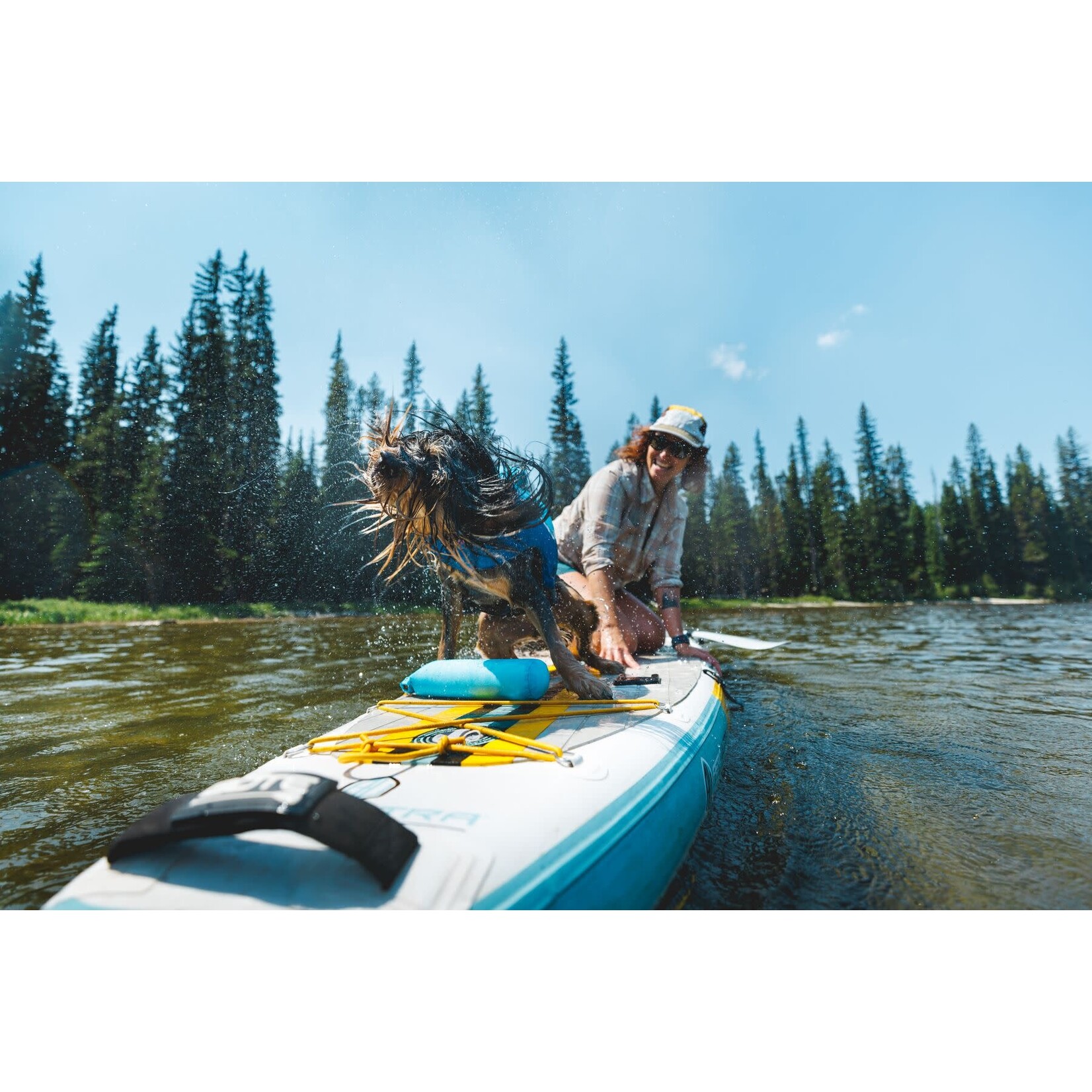 Ruffwear Lunker Floating Throw Tug Toy