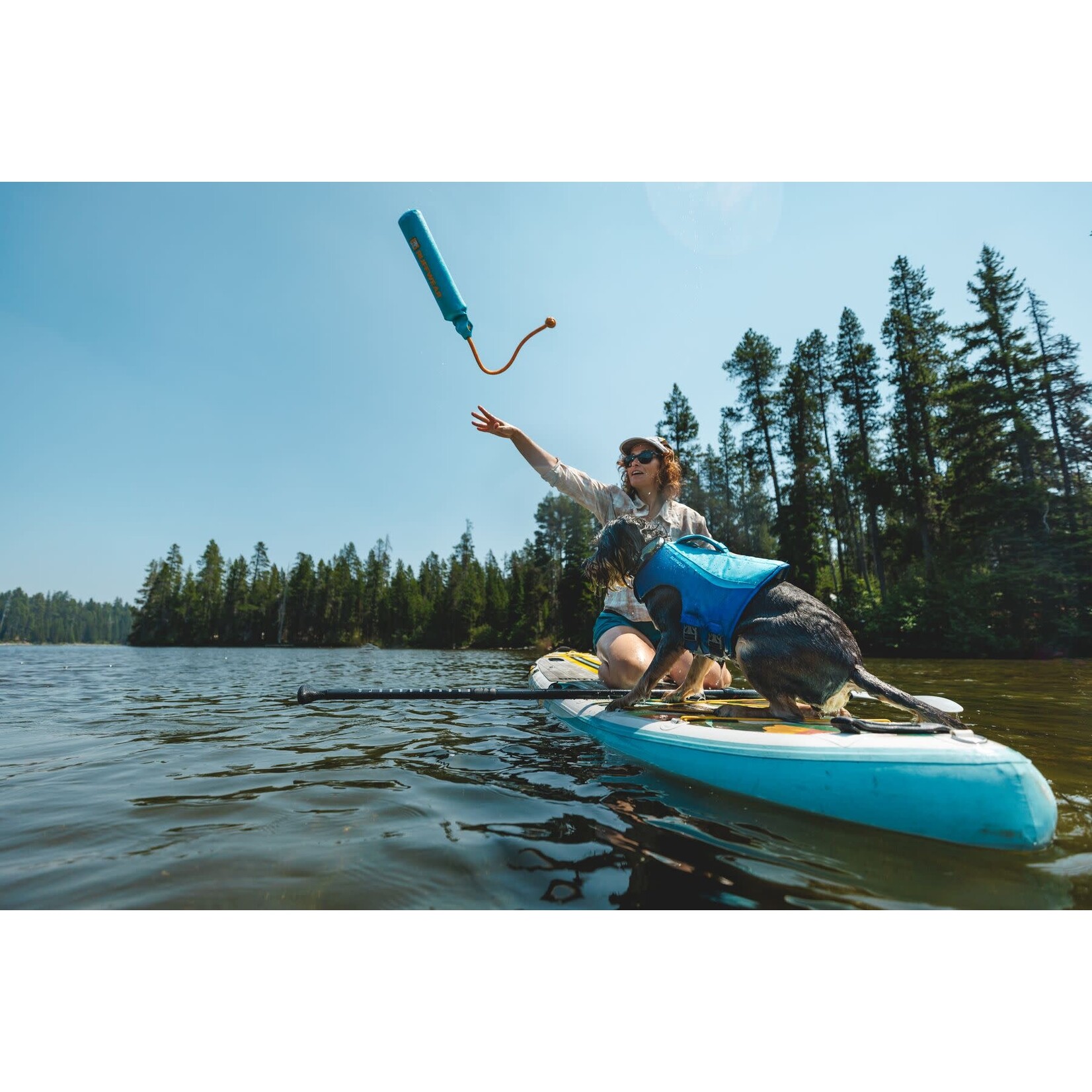 Ruffwear Lunker Floating Throw Tug Toy