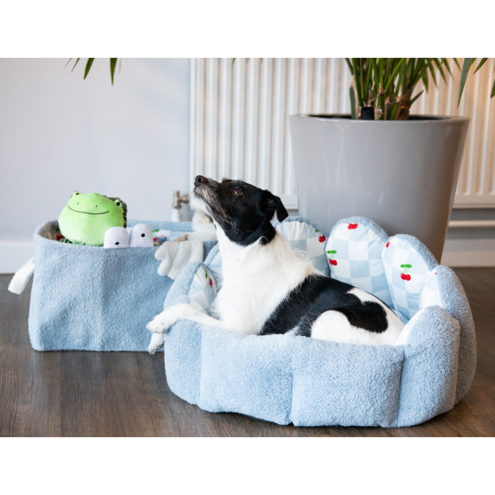 Rosewood Cherry Pop Scalloped Donut Cat & Dog Bed, 52 x 52 x 30cm