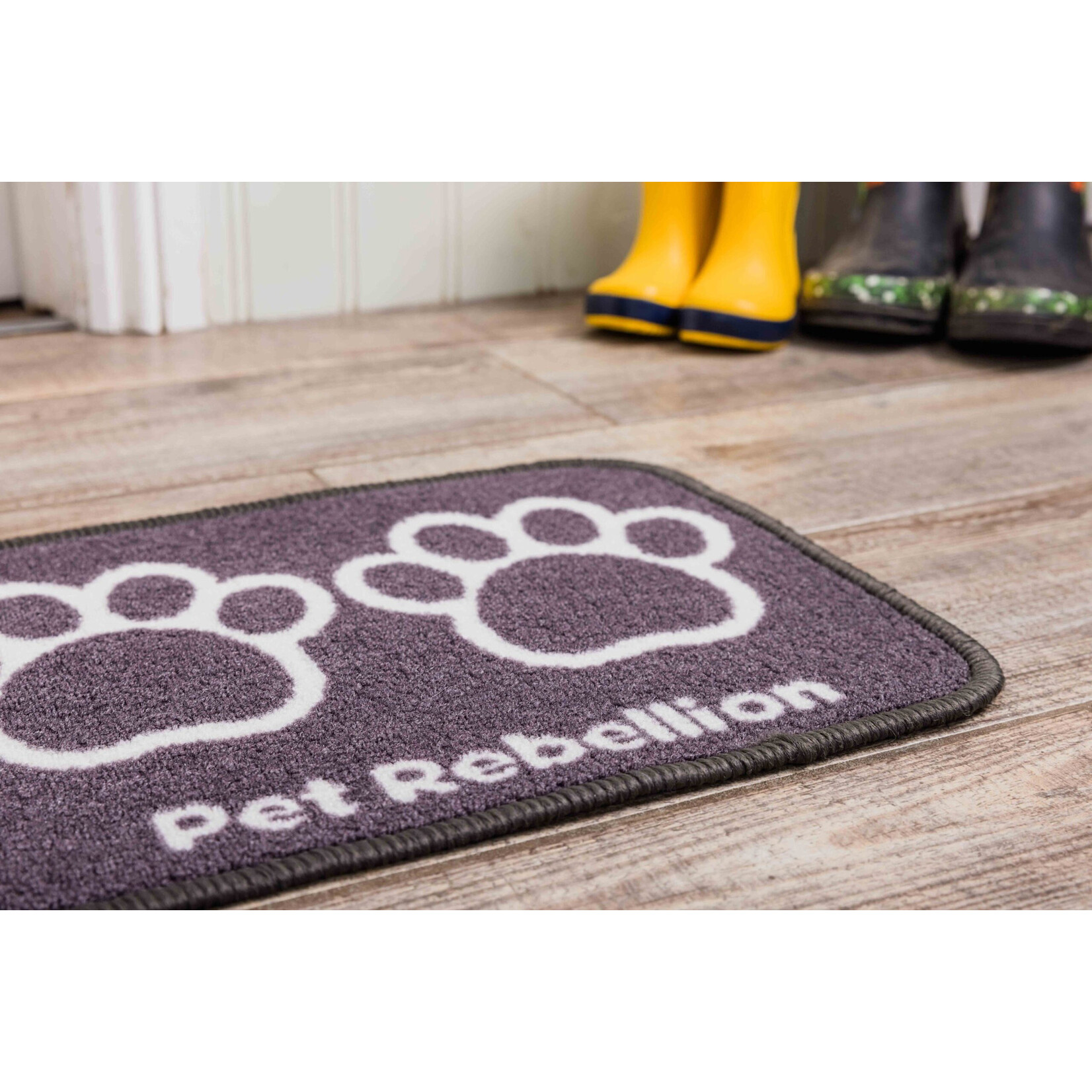Pet Rebellion Mini Mate Small Absorbent Pet Food Mat Dary Grey 30 x 40cm