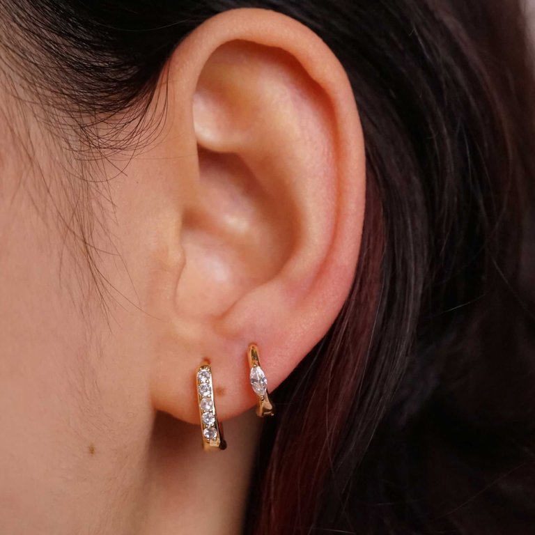 Embedded Oval Diamond Plated Earrings gold