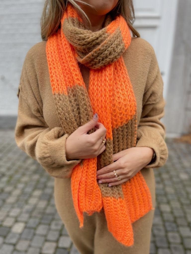 Sofie scarf  camel / orange