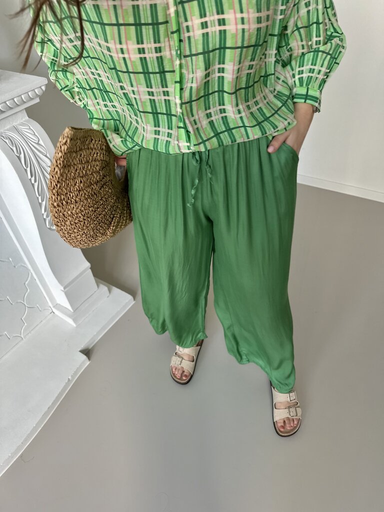 June pants green