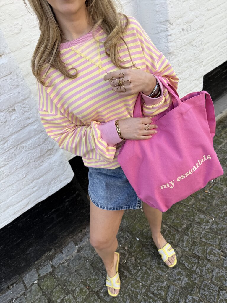 My essentials bag pink