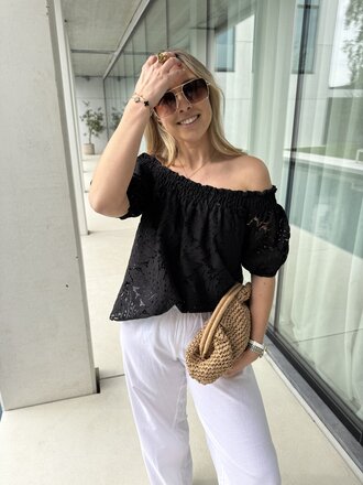 Ciro off shoulder lace top black