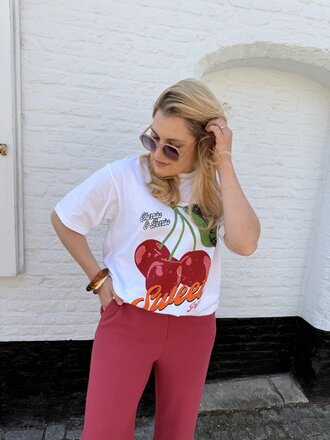 Millow cherry tee