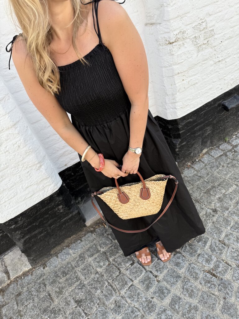 Nola dress black