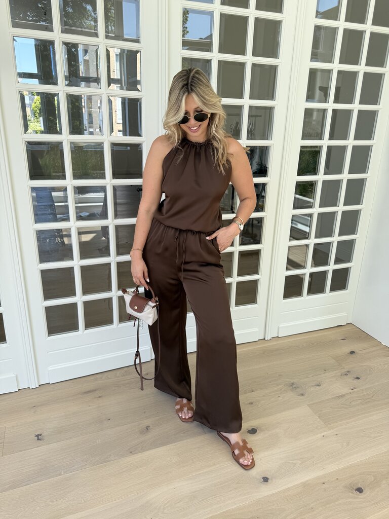 Olivia ensemble brown