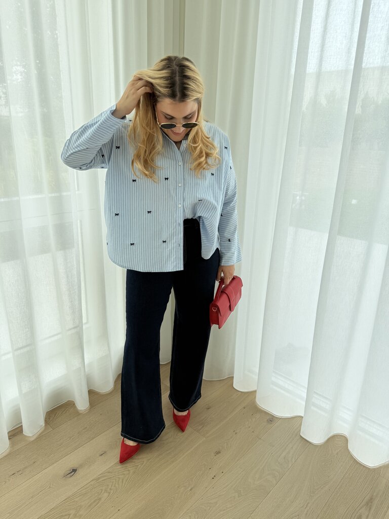 Zeidi bow blouse blue