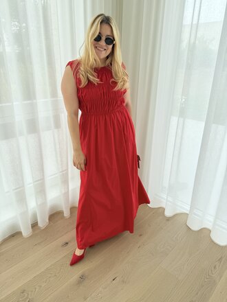 Nomi dress red