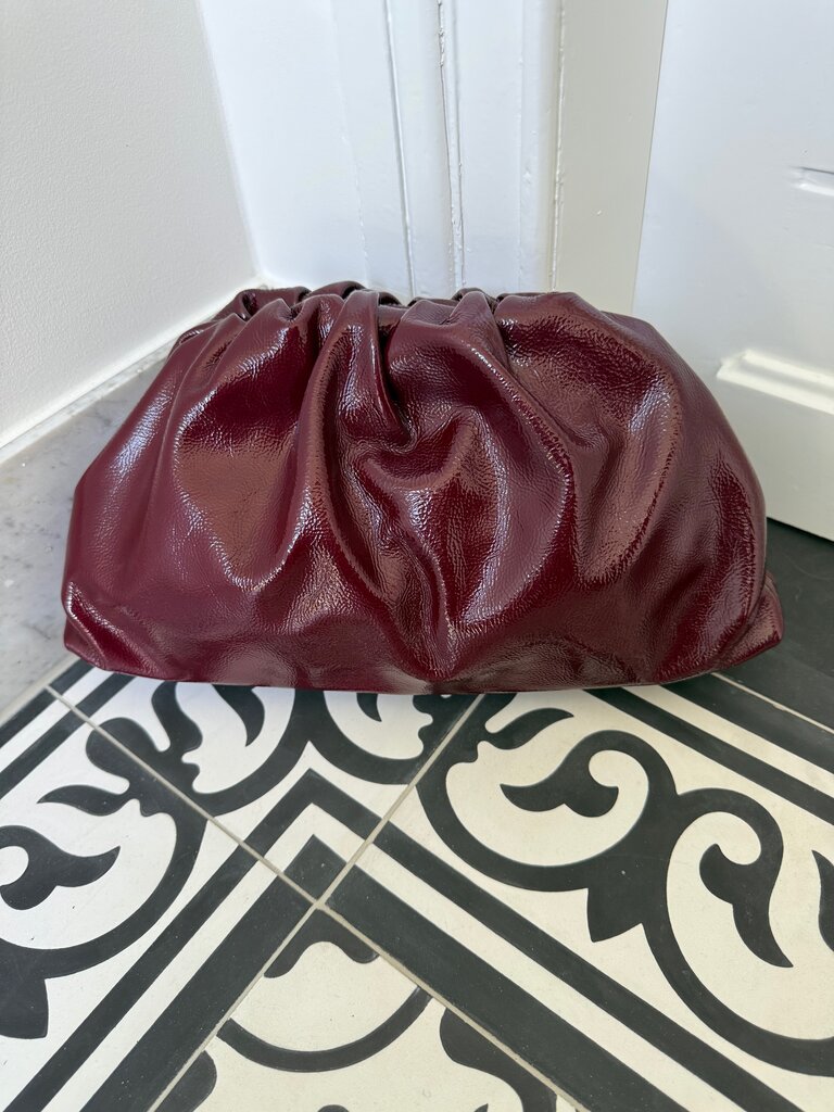 Teddy clutch burgundy