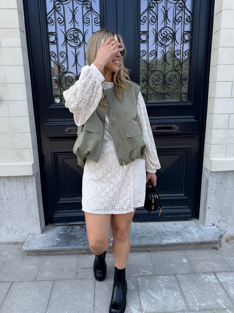 Novi blouse ecru TU