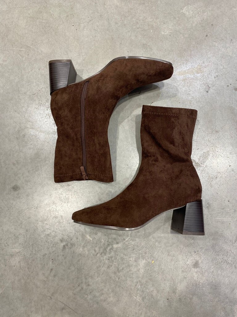Gizelle boots brown