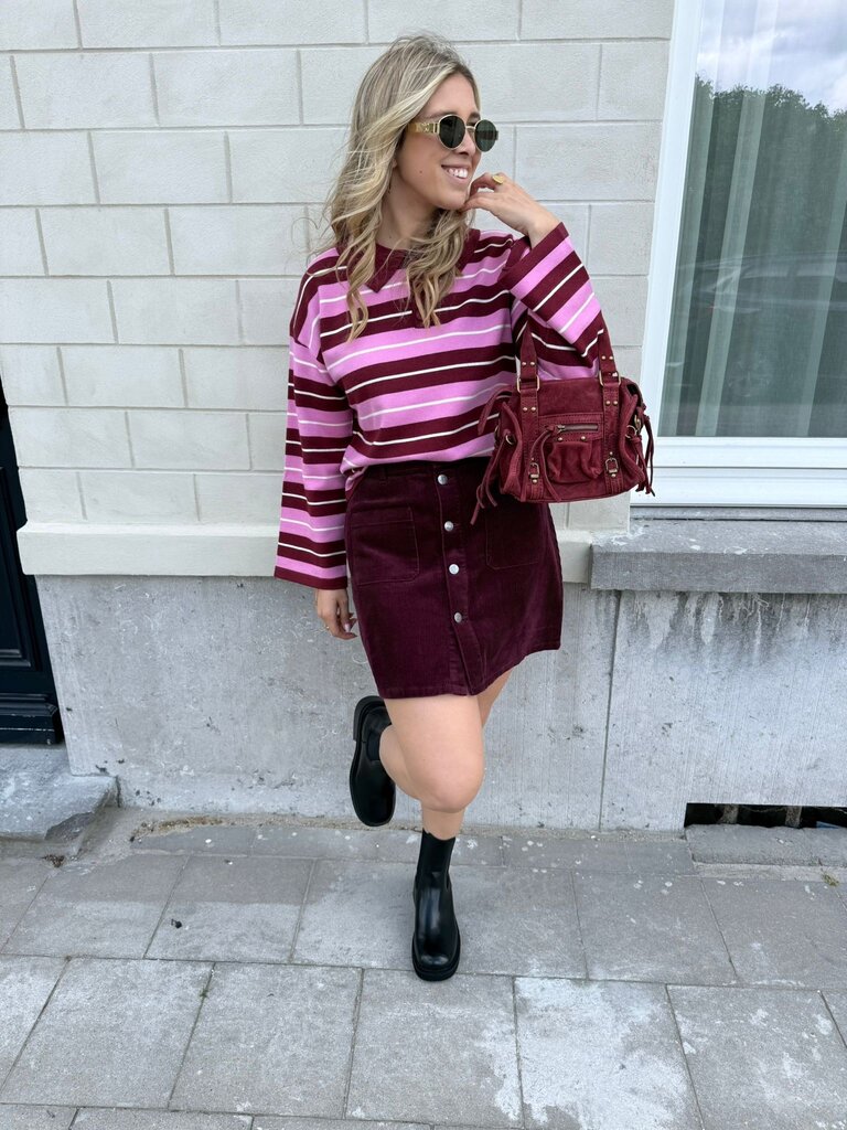 Shiraz skirt burgundy