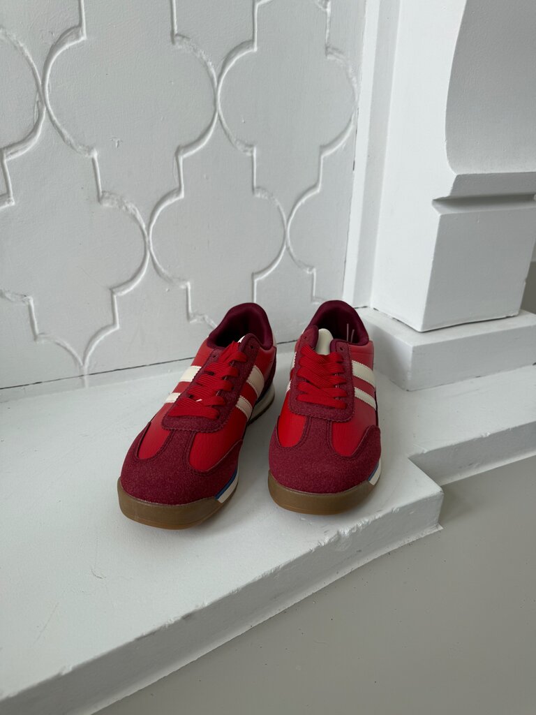 Yara sneaker red