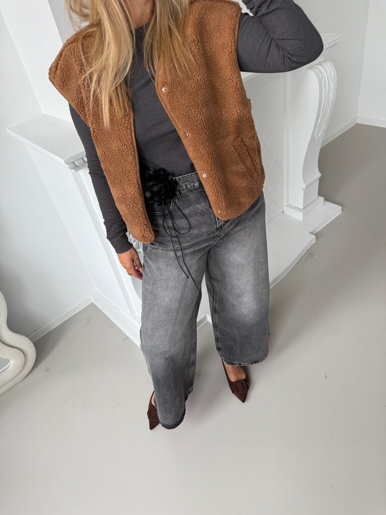 Sissy teddy camel