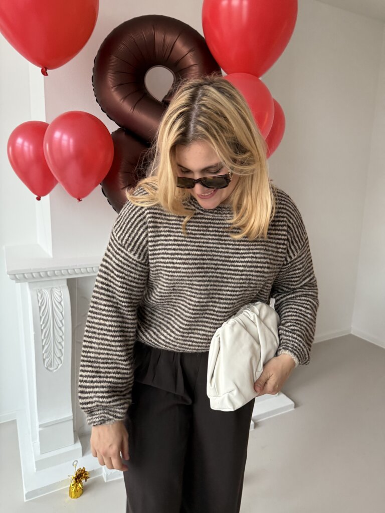 Vally knit brown