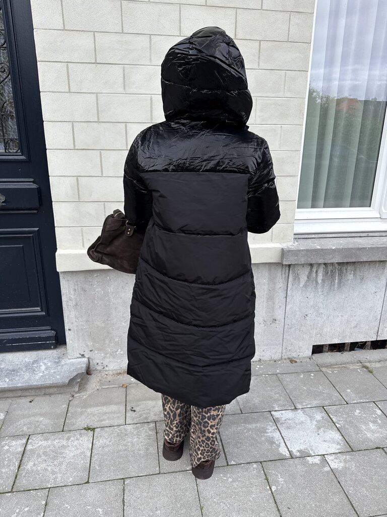 Britt puffer coat black