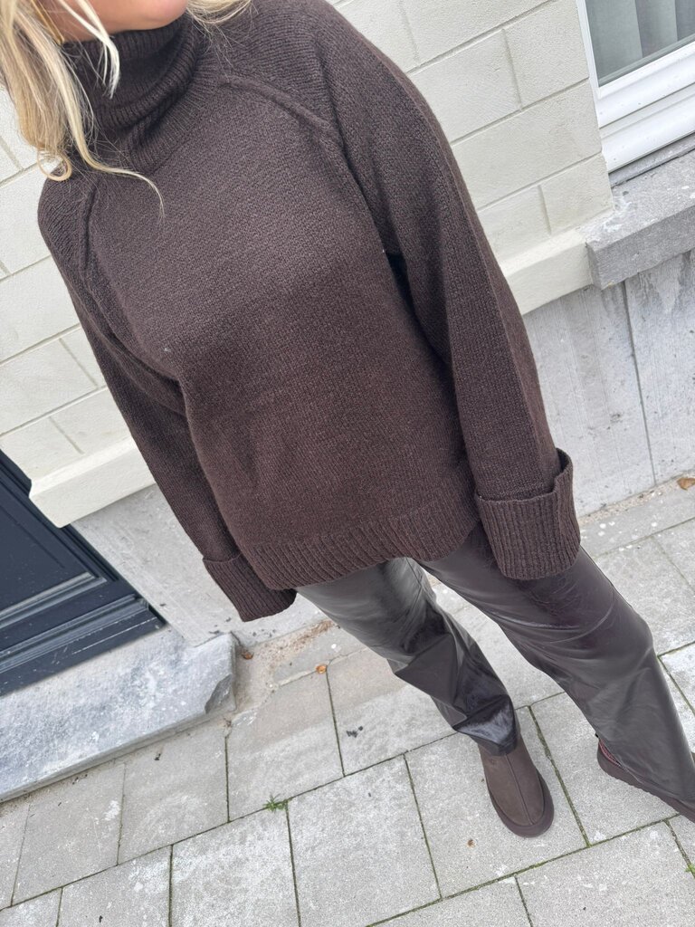 Ellinora roll neck knit brown