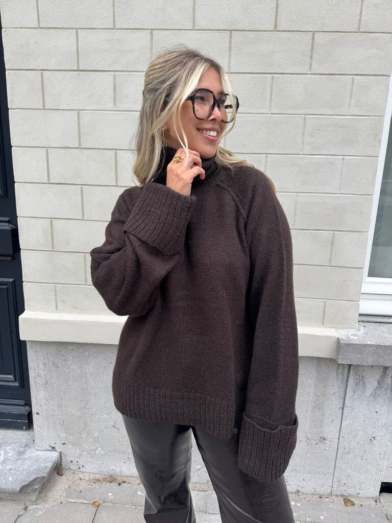 Ellinora roll neck knit brown