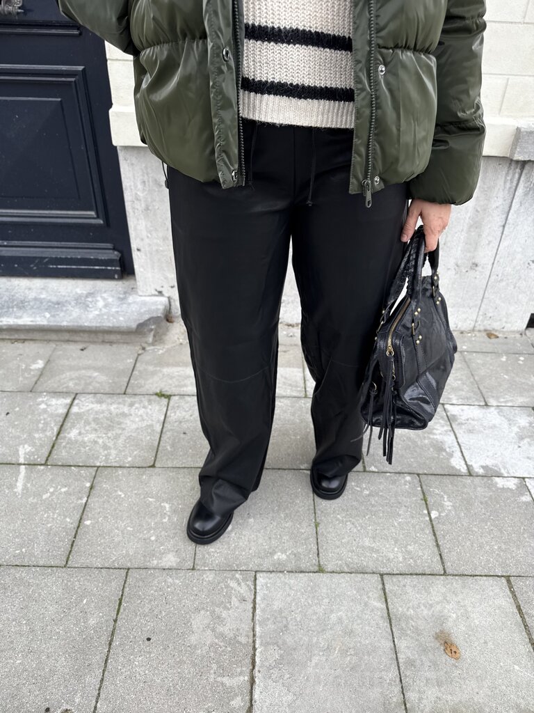 Veggy leather pants black