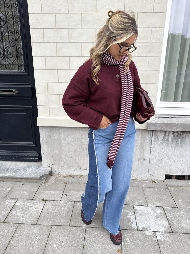 Haze button knit burgundy