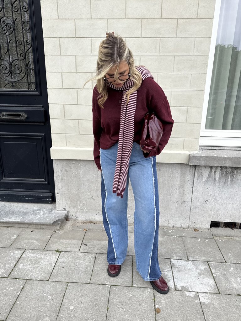Haze button knit burgundy
