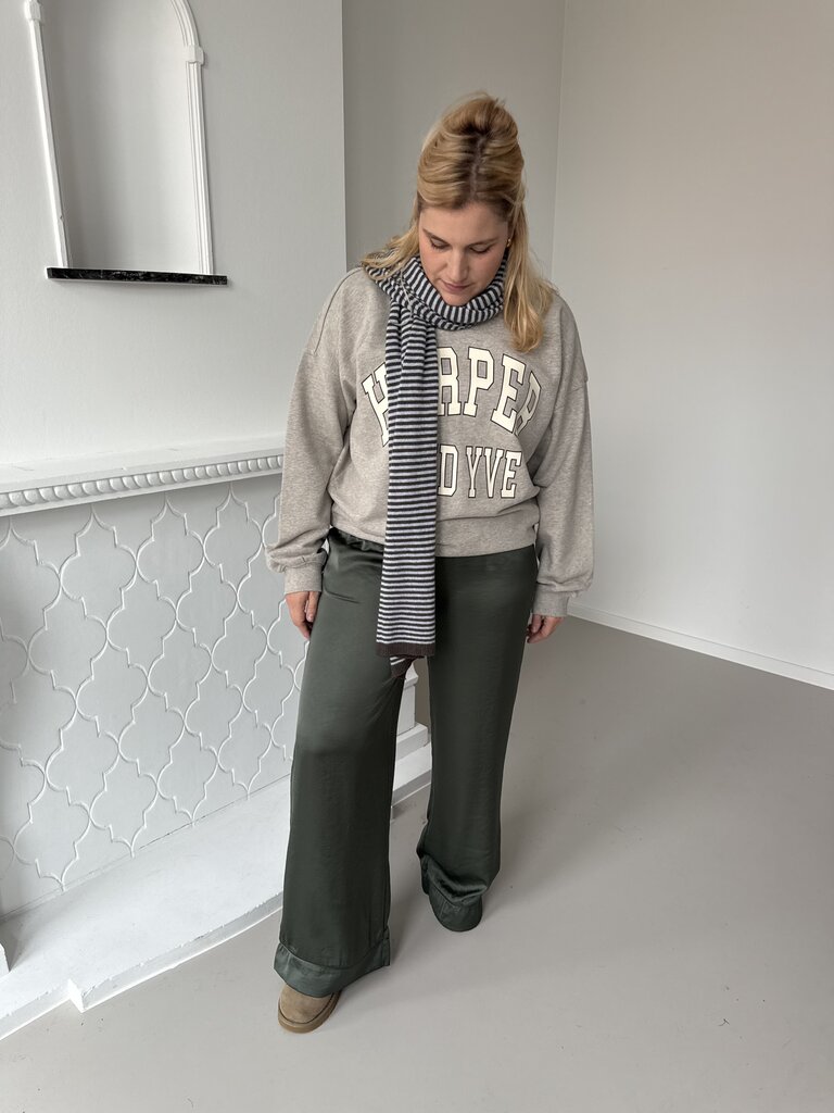 Varsity sweater grey