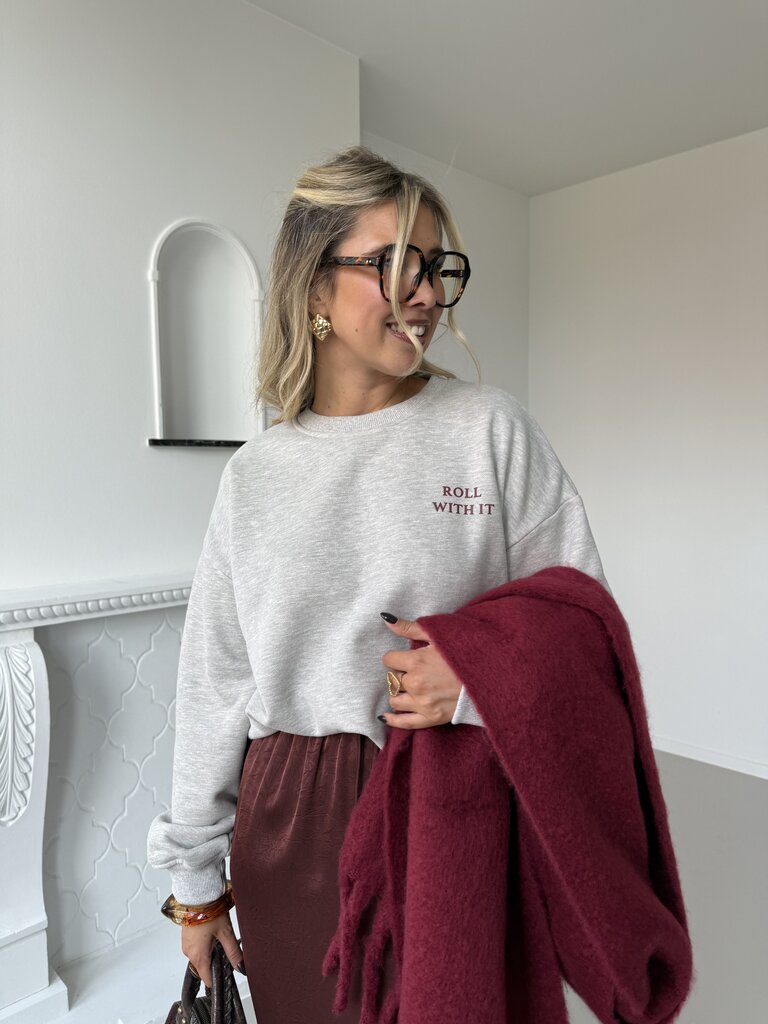 Roll with it sweat grey