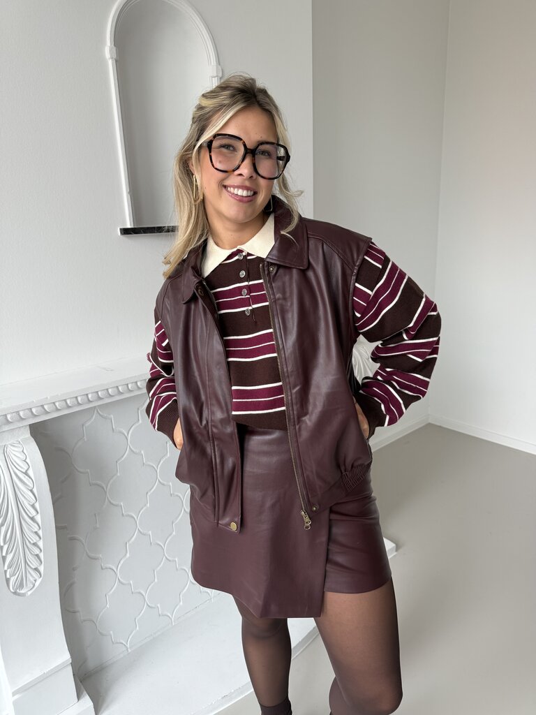 Margo faux leather waistcoat burgundy