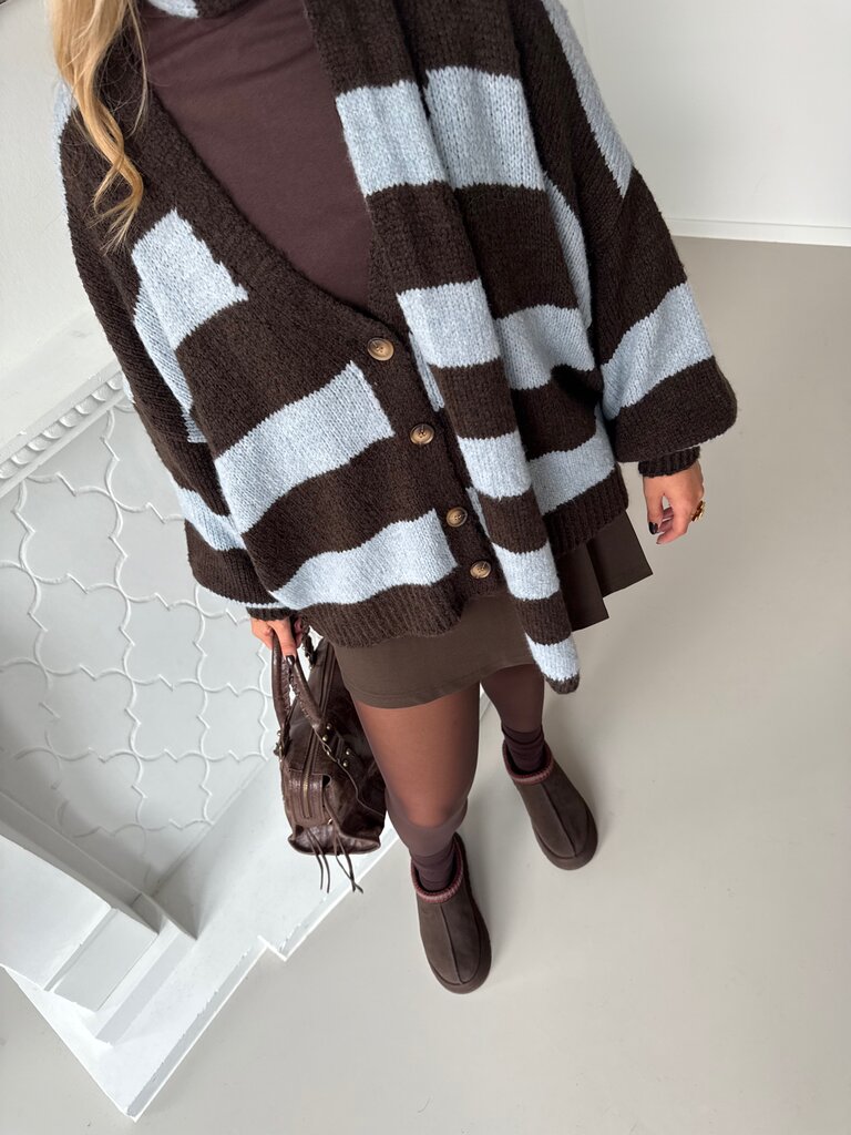 Louise knit with scarf brown/blue