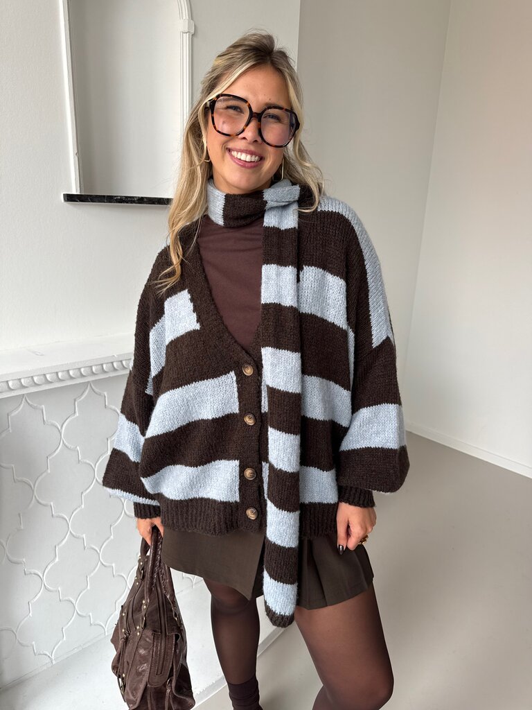 Louise knit with scarf brown/blue