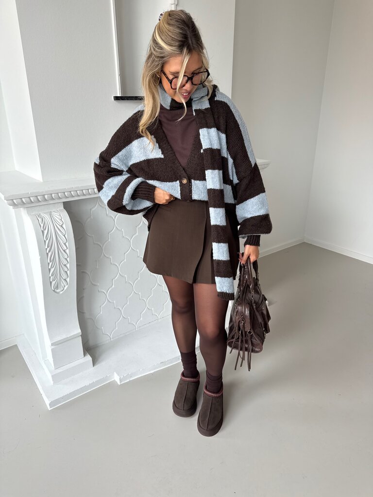 Louise knit with scarf brown/blue