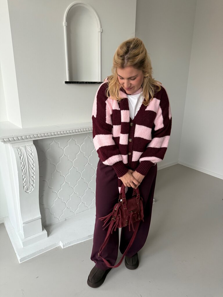 Louise knit with scarf burgundy/pink