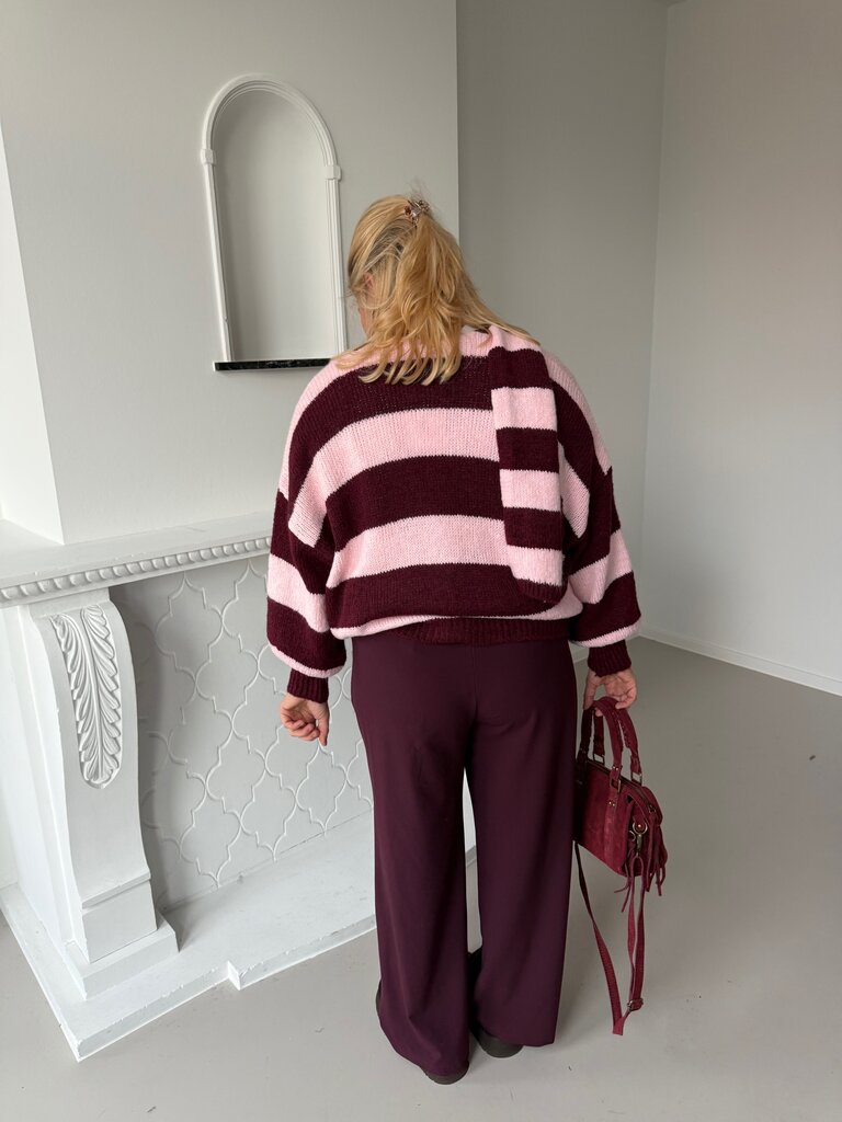 Louise knit with scarf burgundy/pink