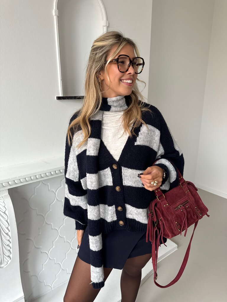 Louise knit with scarf blue/grey