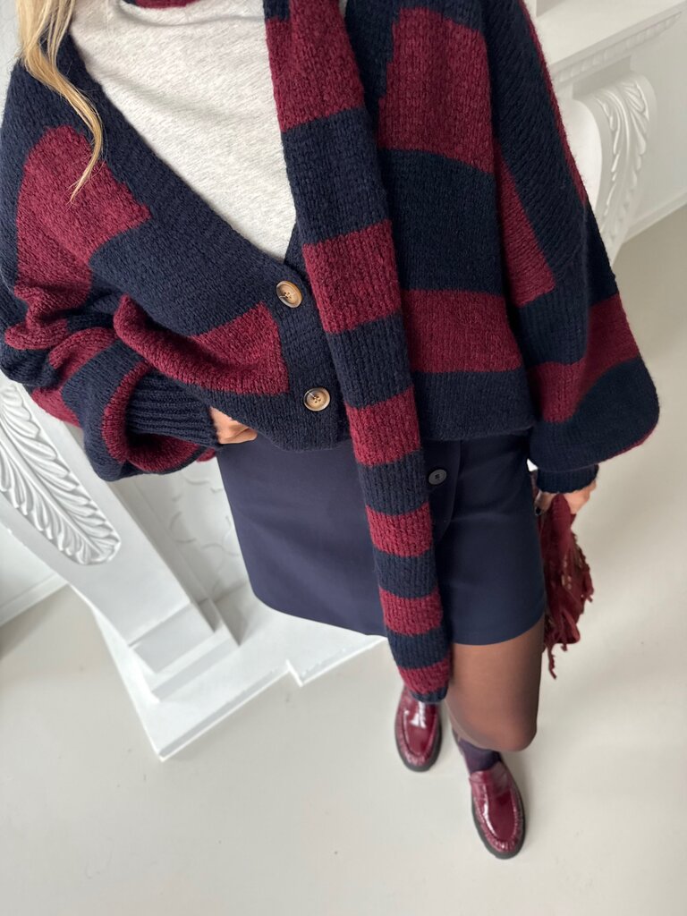 Louise knit with scarf blue/burgundy