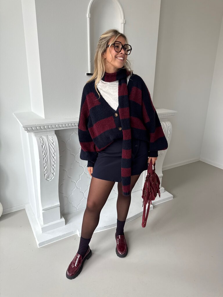 Louise knit with scarf blue/burgundy