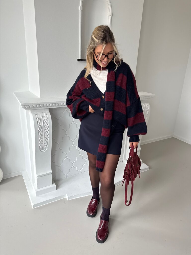 Louise knit with scarf blue/burgundy