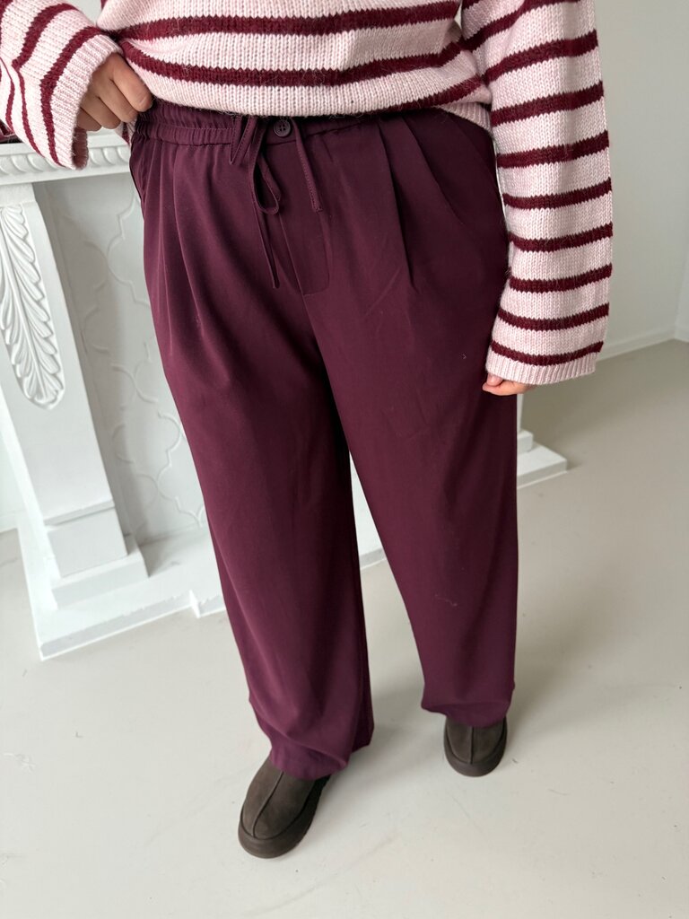 Marie pantalon burgundy
