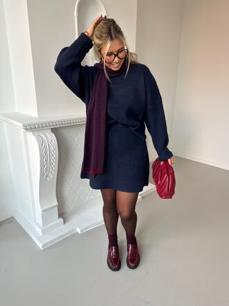 Milla & Milly soft scarf navy/bordeaux