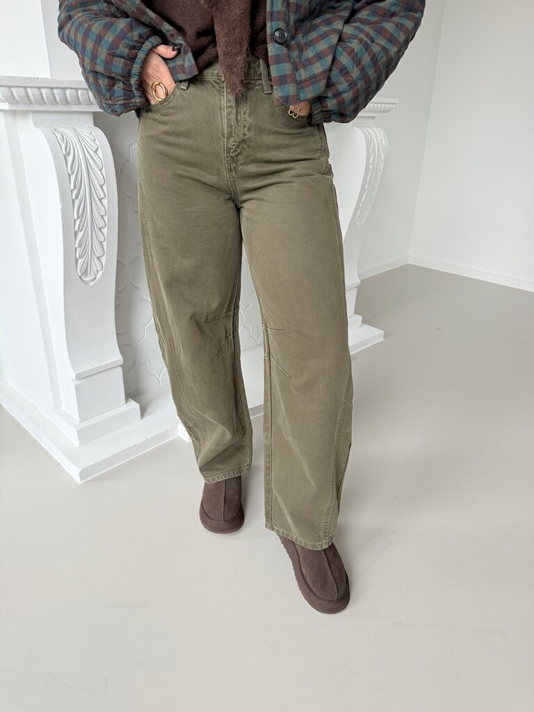 Tess barrel  jeans khaki